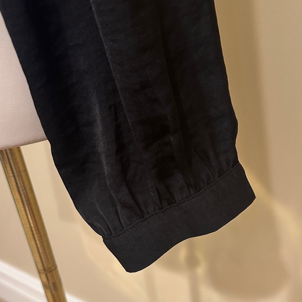 Heartloom Black Long Sleeve Wrap Blouse with Gold Metallic Detail- Size M - Picture 5 of 6